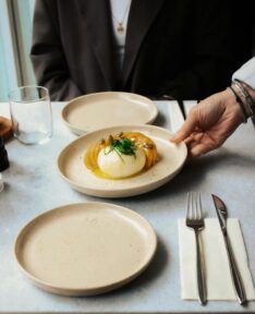 fine dining image